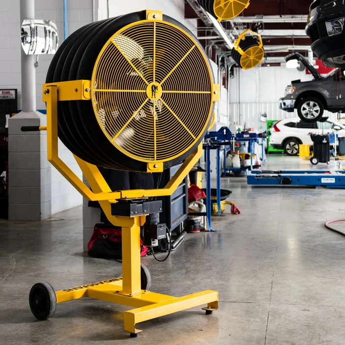 30 YELLOW JACKET® Pedestal Fan auto bay